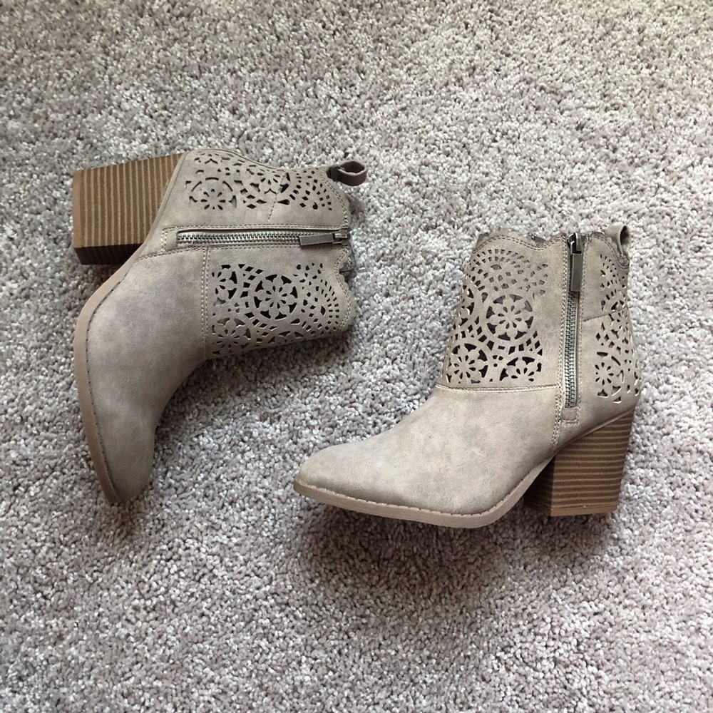 Francesca’s Booties - Picture 6 of 9